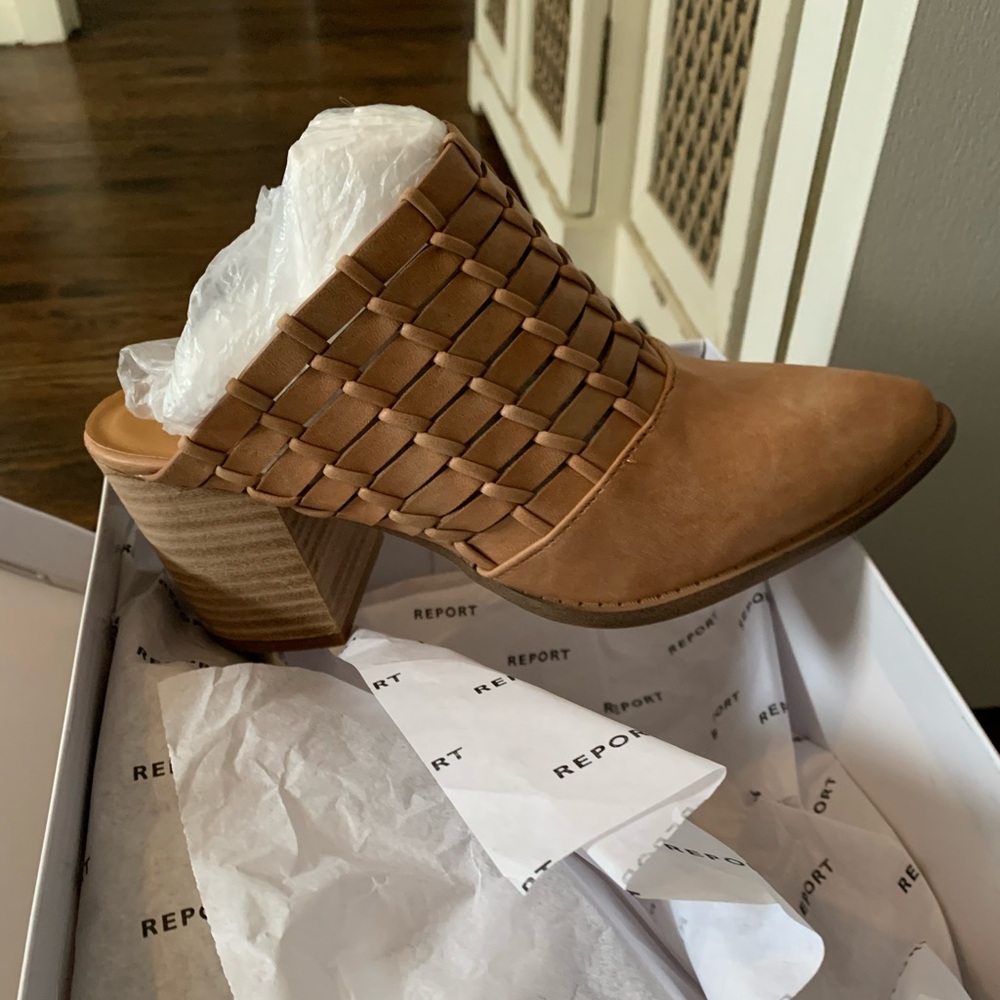 Brand new in box report mules
